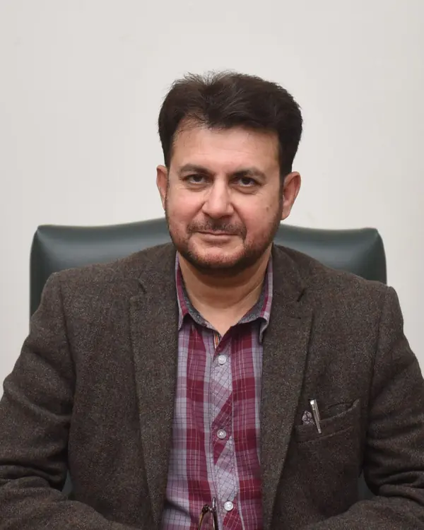 Dr. Muhammad Arif